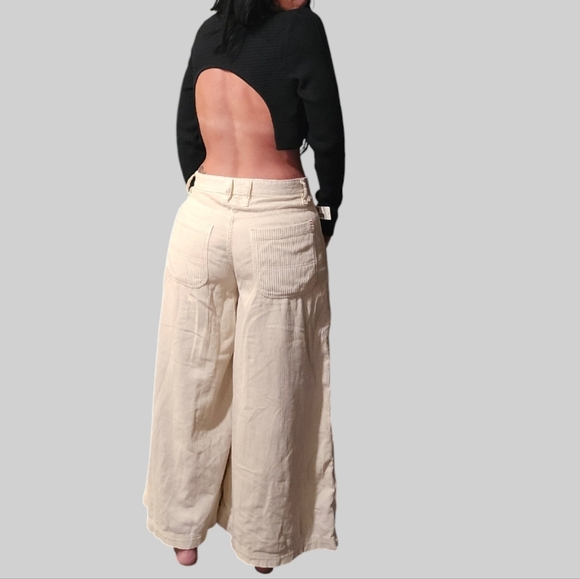 BDG Women's Cream Wide-Leg Cropped Pants - Picture 3 of 8